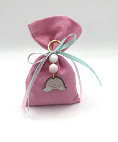 Μπομπονιέρα βάπτισης πουγκάκι με μπρελόκ ουράνιο τόξο