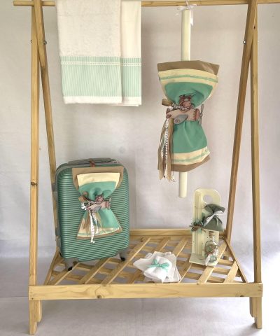 Σετ βάπτισης με βαλίτσα "Αεροπλάνο με αρκουδάκι"