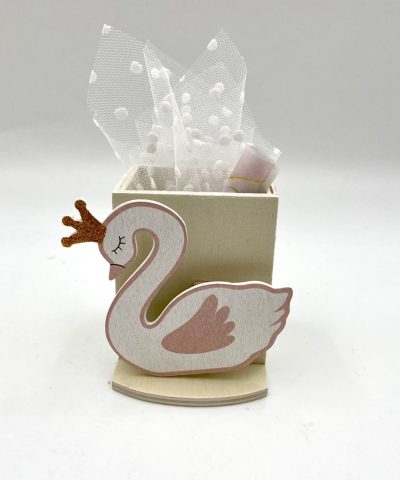 Μπομπονιέρα βάπτισης μολυβοθήκη με κύκνο
