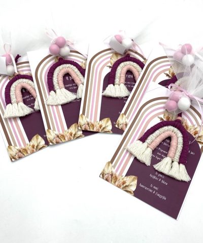 Προσκλητήριο βάπτισης και μπομπονιέρα ουράνιο τόξο